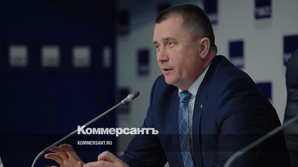 Колмаков владимир владимирович рэу. Отмеченный молнией. Читать савенков поединщик 2. Андрей колмаков сгк. Андрей колмаков новосибирск.