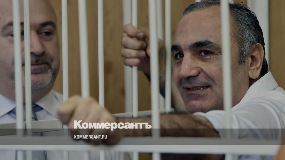 «Скрытный, наглый и хитрый» - Коммерсантъ