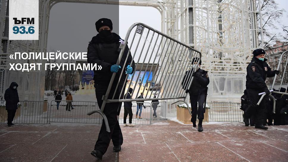 Полиция иду. Полицейские ходят. Полиция идет по улице. В воскресенье ходят полицейские. В полицию идут ублюдки.