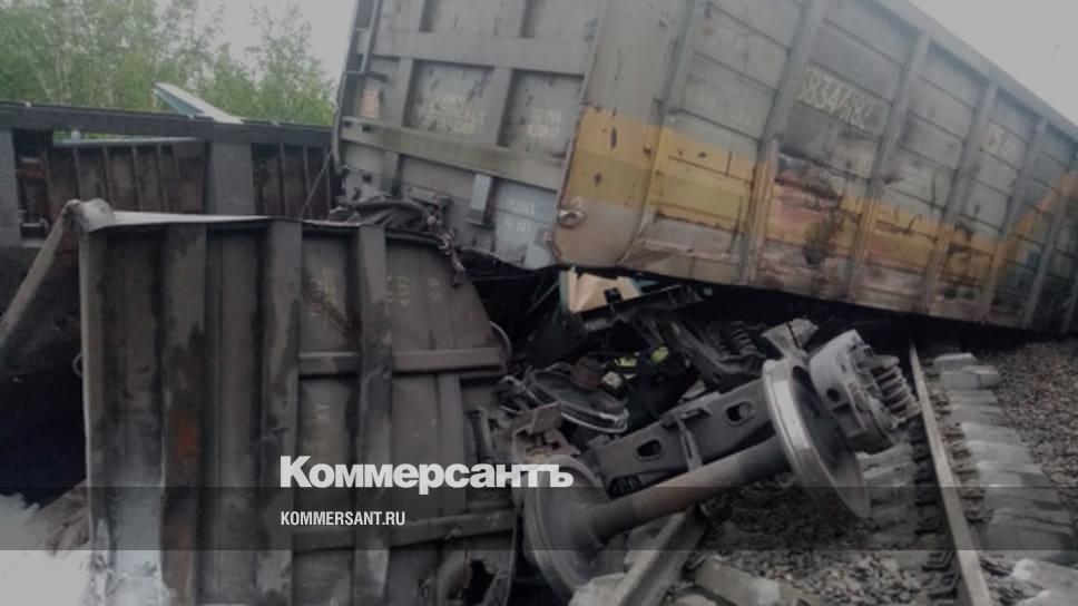 Пассажирские поезда задерживаются в Забайкалье из-за схода 34 грузовых вагонов - Vimarsana News