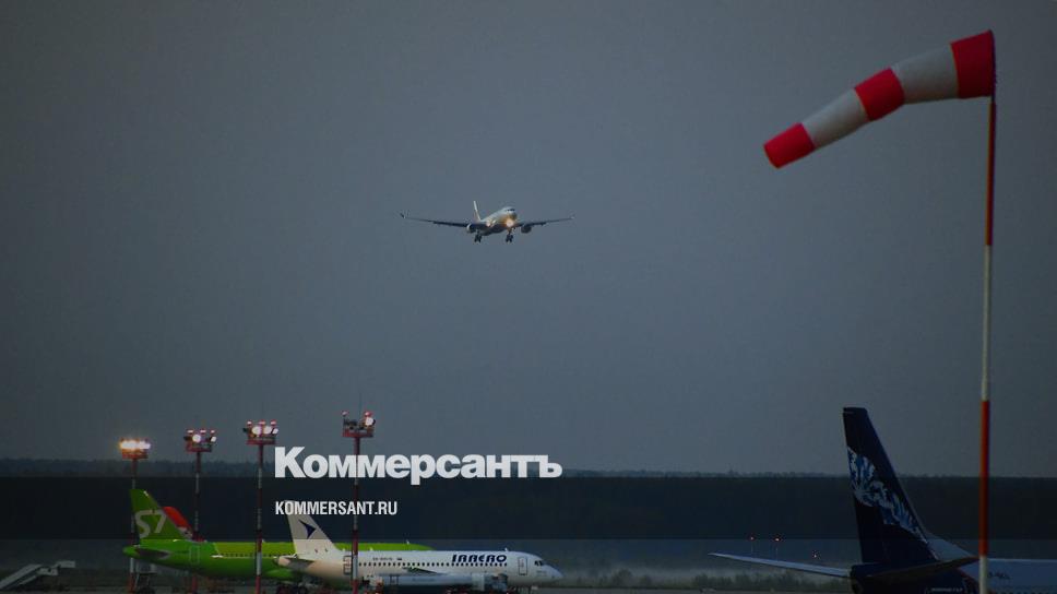 Самолет ч. Самолет Челябинск. Самолет над Арменией. Самолет Челябинск Сочи. Египет самолет.