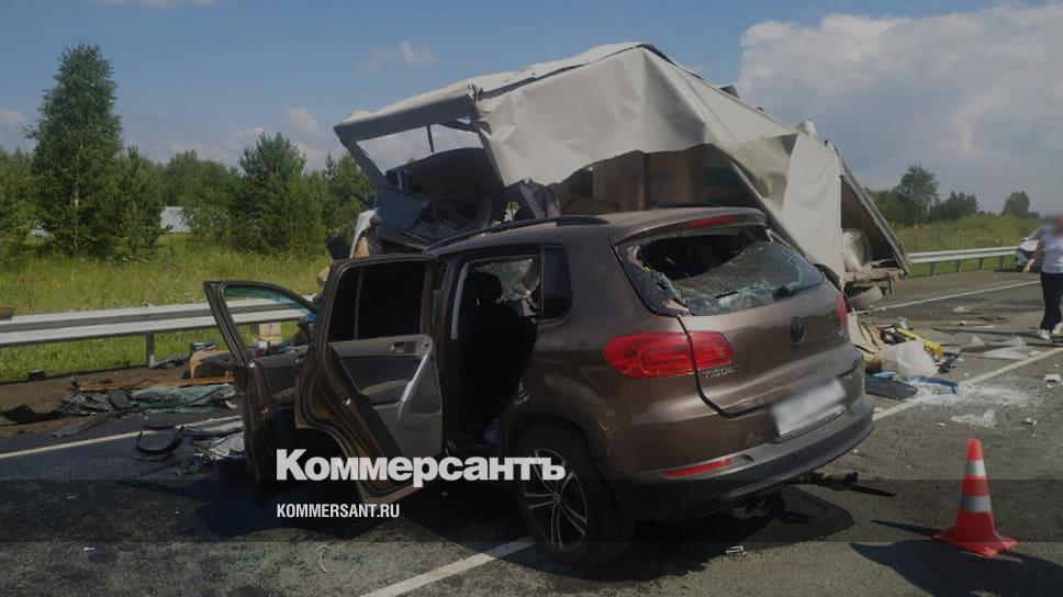 В ДТП в Томской области пострадали пятеро, среди них погибшая - 13-летняя девочк