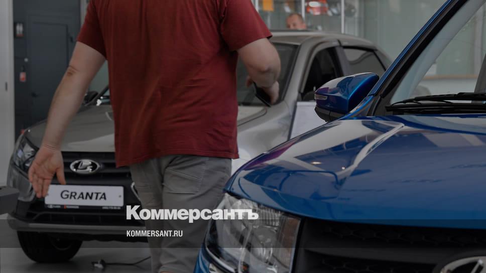Самые продаваемые машины в России 2022