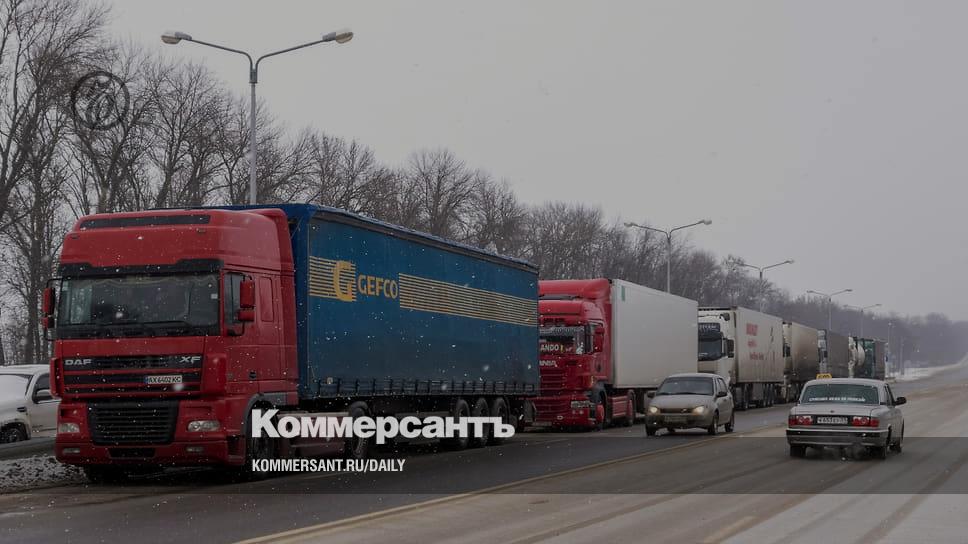 At the border, the trucks go gloomily - Newspaper Kommersant No. 35 (7480) from 03/01/2023