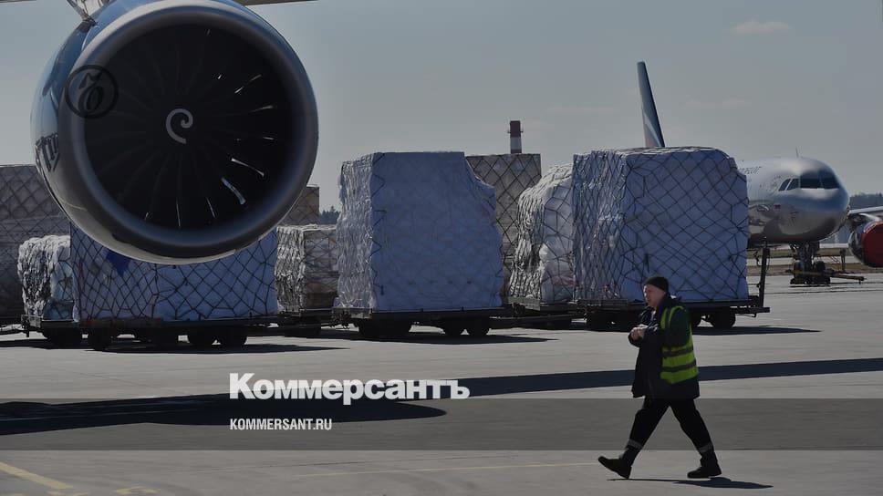 The volume of air cargo in Russia collapsed by almost 60% in 2022