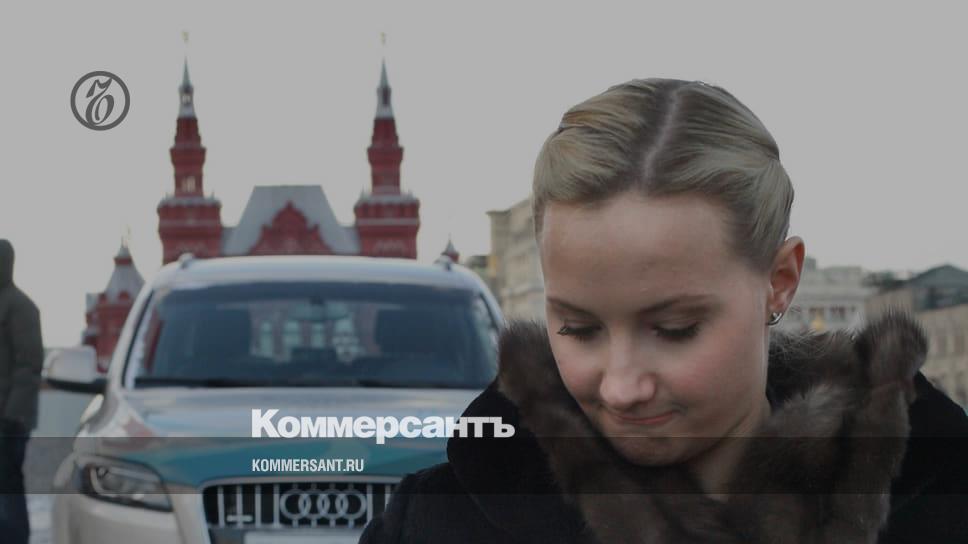 Kostomarov's wife denies the skater's transfer to Germany for treatment