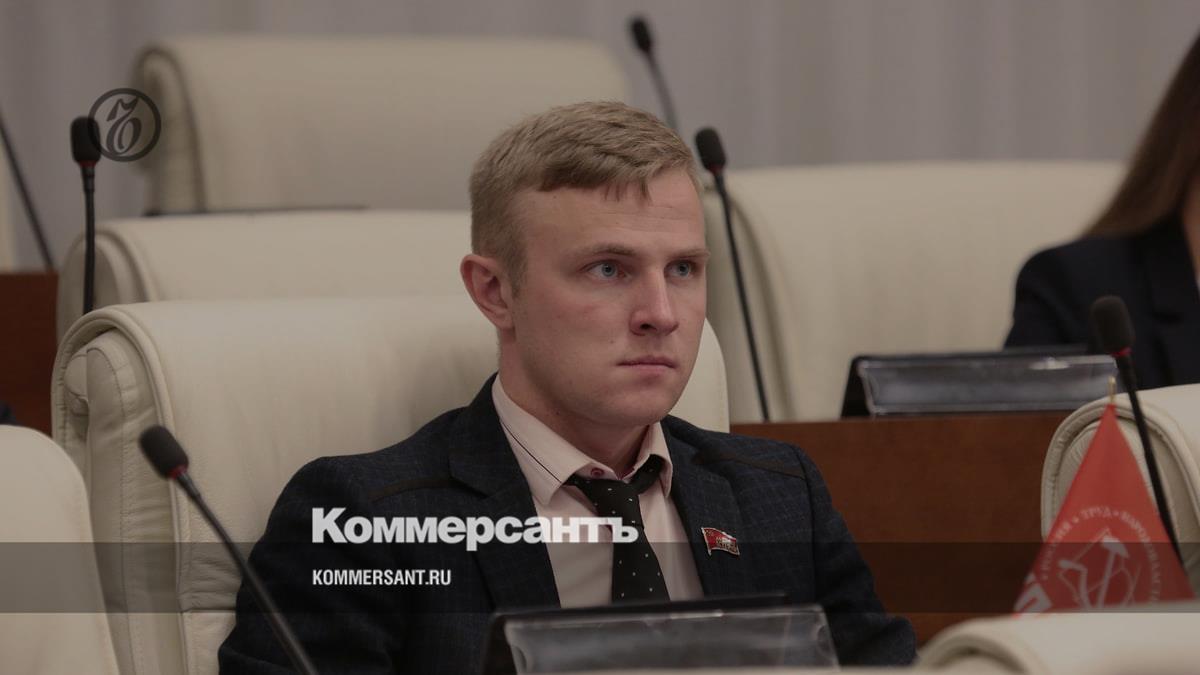 Депутат заксобрания через суд добился от главы Александровска опровержения  недостоверной информации о зарплате – Коммерсантъ Пермь