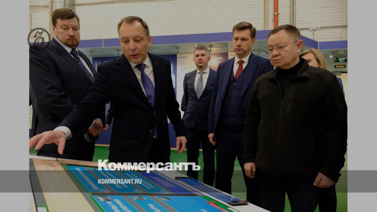 Александр солнцев хоккей. Литвинов юрий владимирович хоккей. Метеор директор. Метеор директор. Метеор директор.