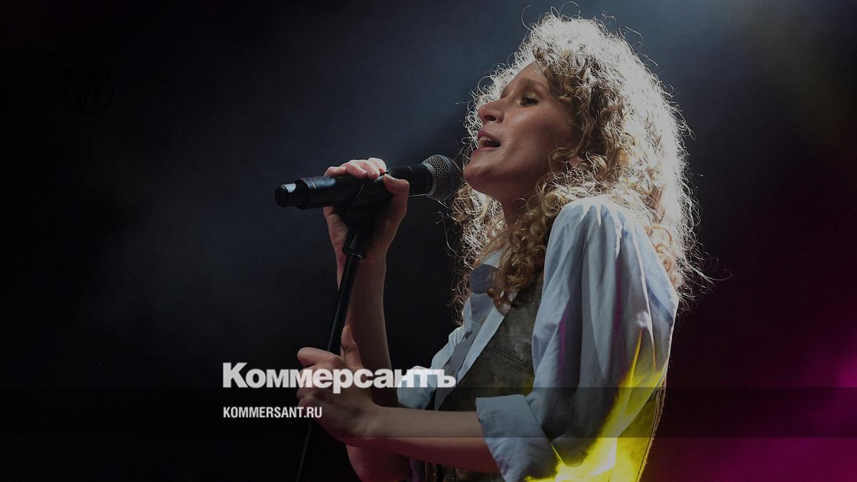 The court fined the singer Monetochka for the second time for not marking a foreign agent