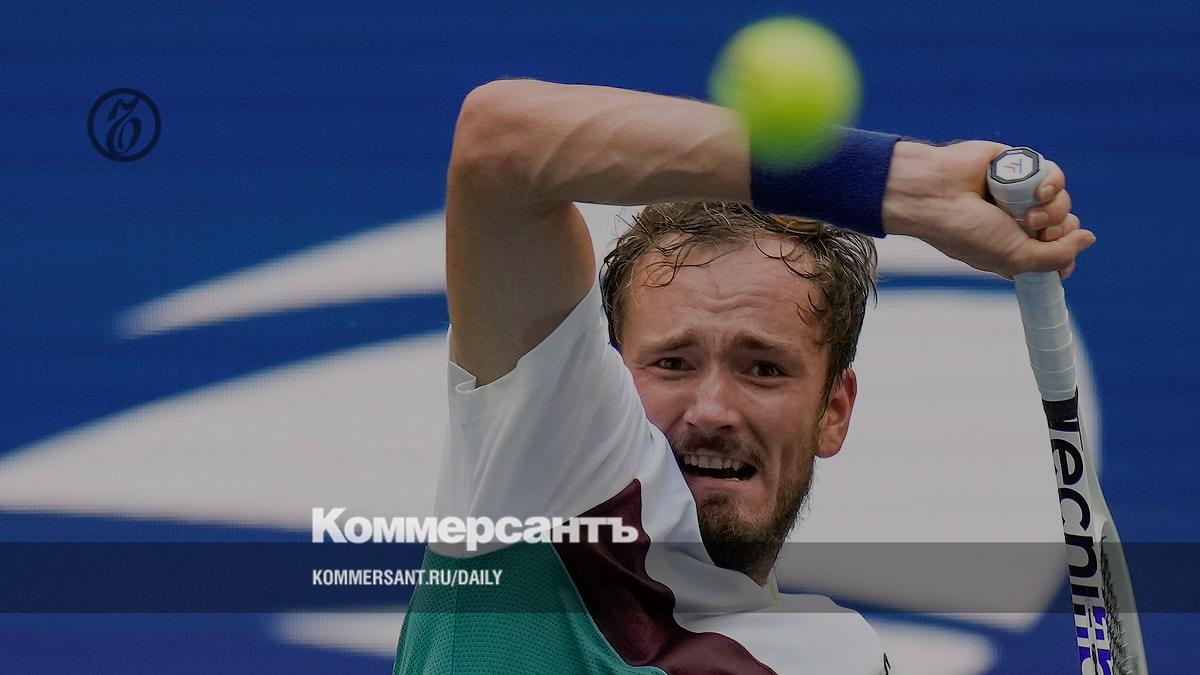 Daniil Medvedev will play Carlos Alcaraz in the US Open semi-finals