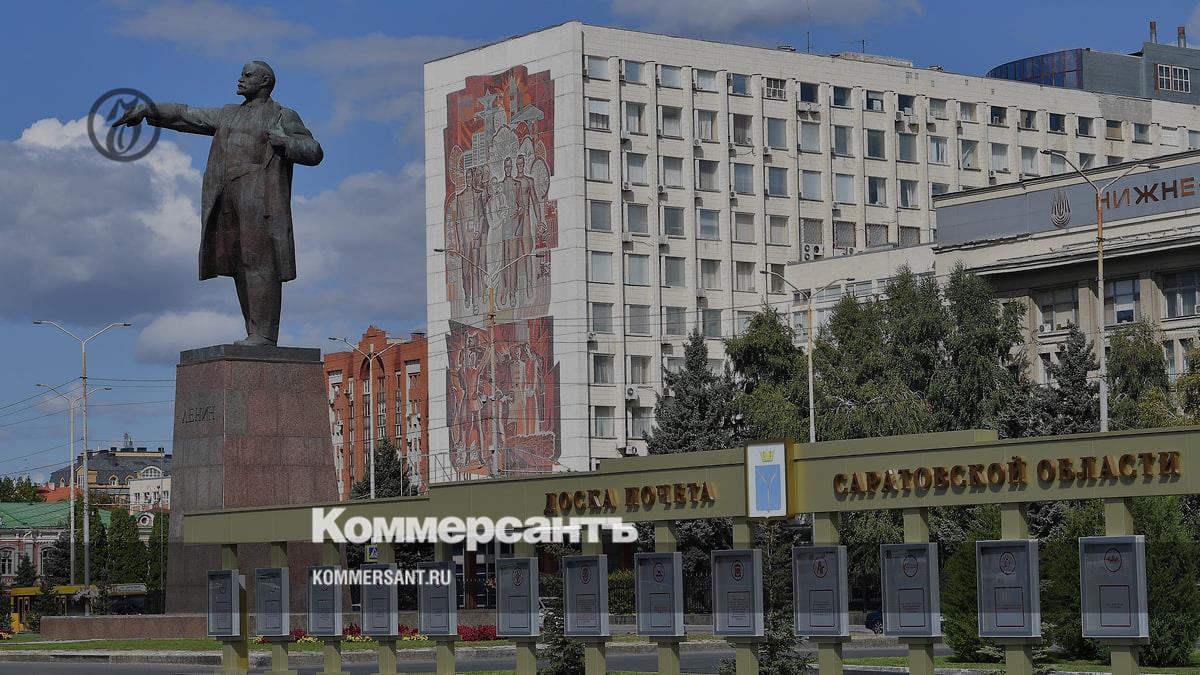 Saratov deputies ask residents to report “foreign” signs
