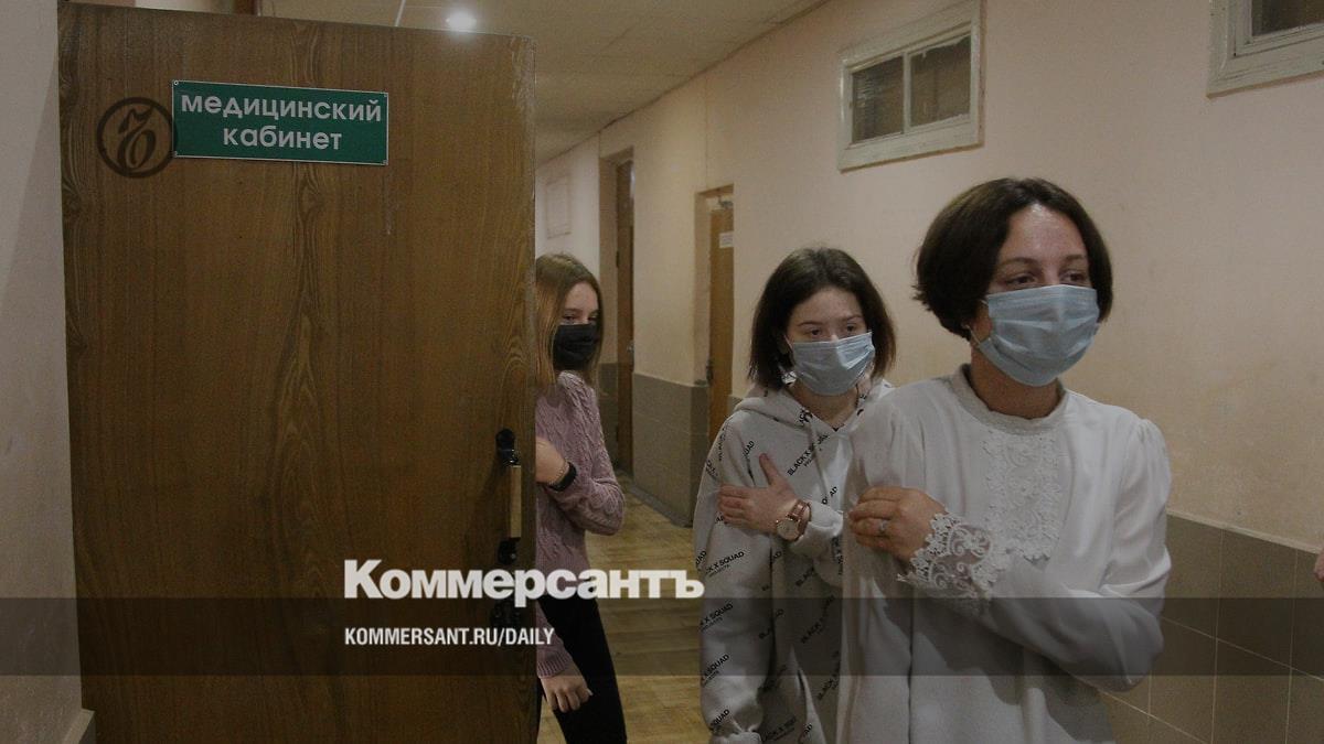 The Ministry of Health commented on Irina Yarovaya’s idea to transfer school doctors to the staff of medical institutions
