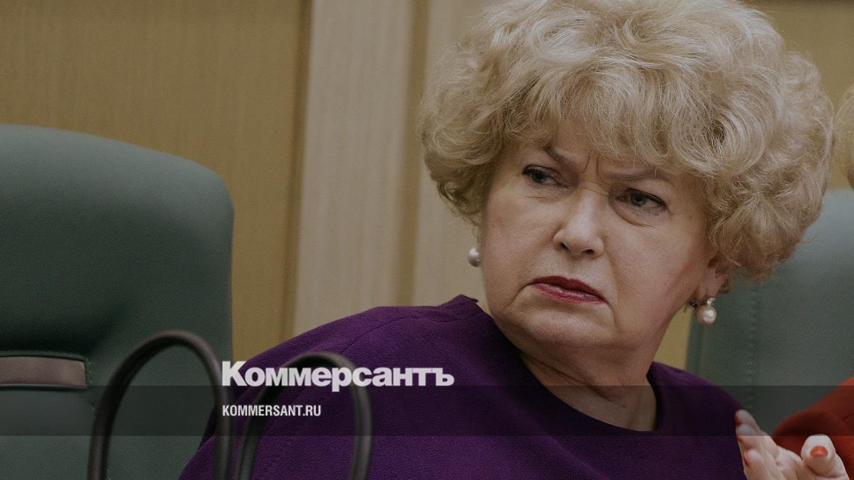 Senator Narusova will be given a warning for traveling to Spain without approval