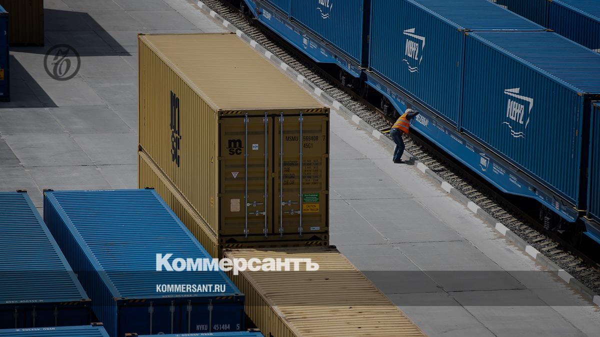 150 thousand containers from China have accumulated in Russian depots - Kommersant