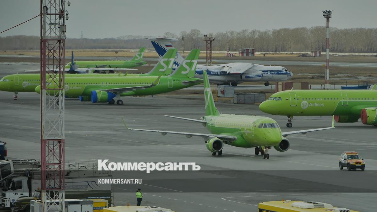 Rosaviatsia asked airlines not to fly some planes abroad - Kommersant