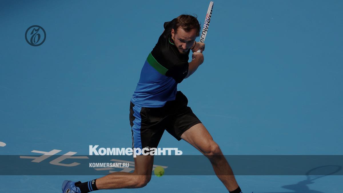 Daniil Medvedev reached the quarterfinals of the tennis tournament in Beijing - Kommersant