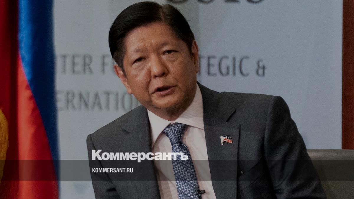 Президент Филиппин отменил праздник, установленный в честь свержения ...