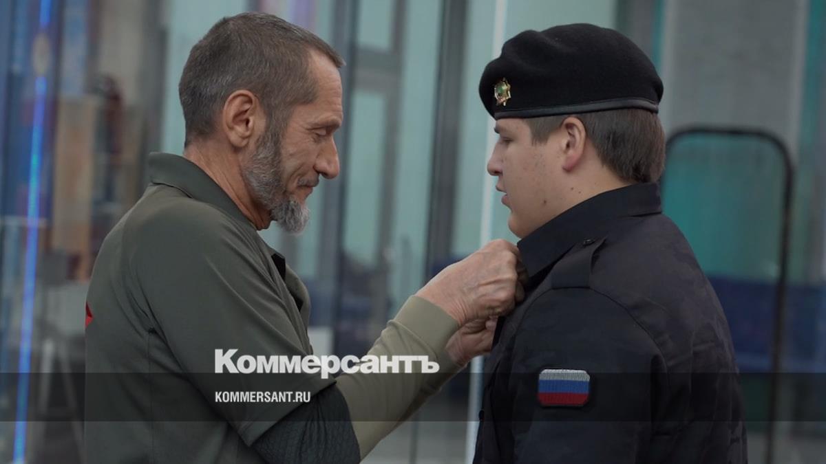 Адам Кадыров получил награду «Трудовая доблесть» – Коммерсантъ