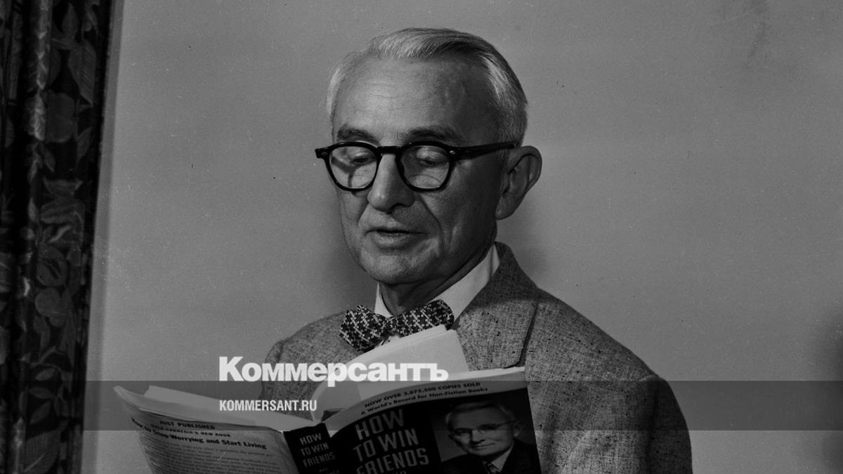 История Дейла Карнеги: как выходец из бедной семьи научил Америку ...