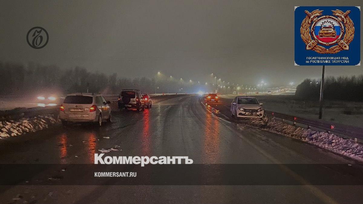 В Татарстане насмерть сбили вышедшего из автомобиля водителя – Коммерсантъ  Казань