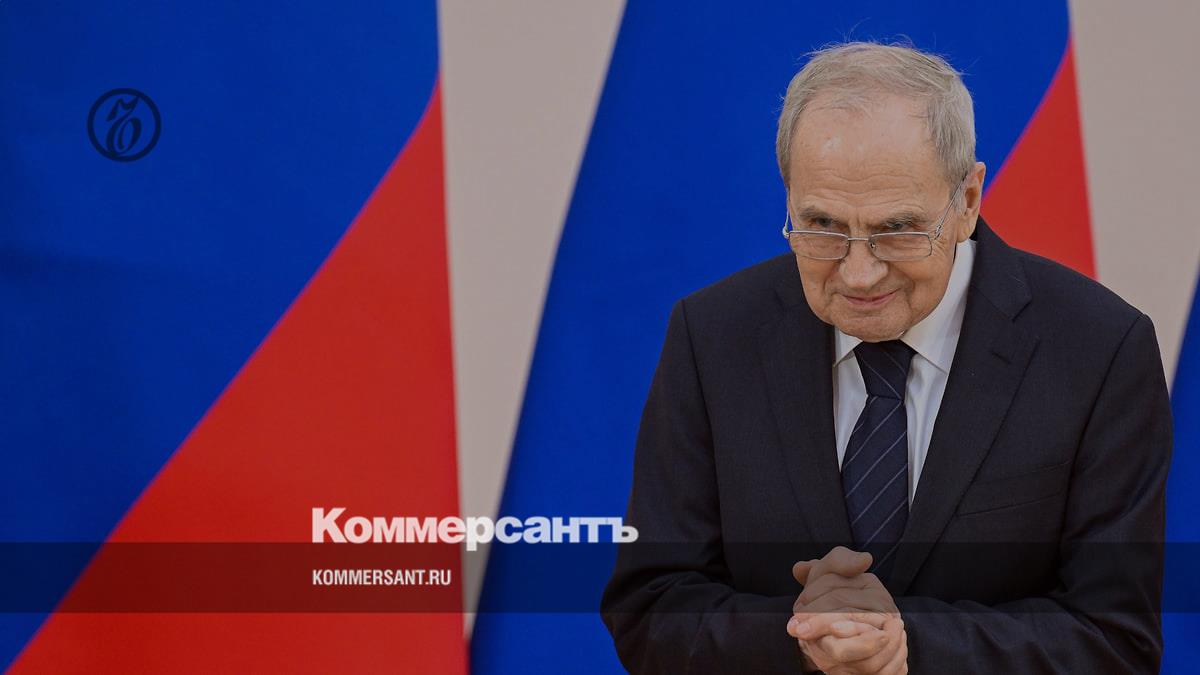 we all strive to ensure that the Constitution does not turn into a dead document - Kommersant