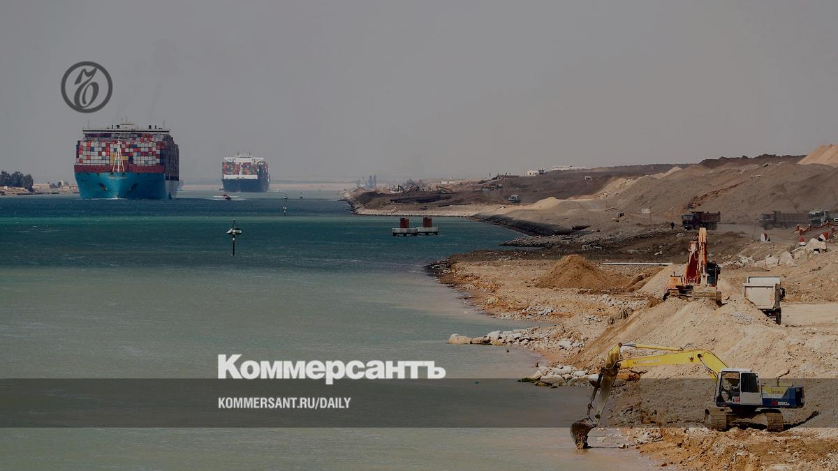 Обстрелы грозят прекратить движение контейнеровозов в Красном море