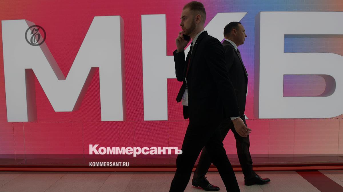 MKB was the first Russian bank to issue a Mir card to a foreigner abroad
