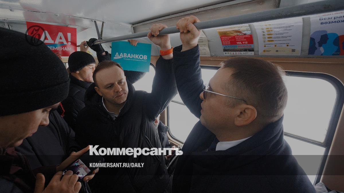 Participants in the presidential elections began active trips to Russian regions
