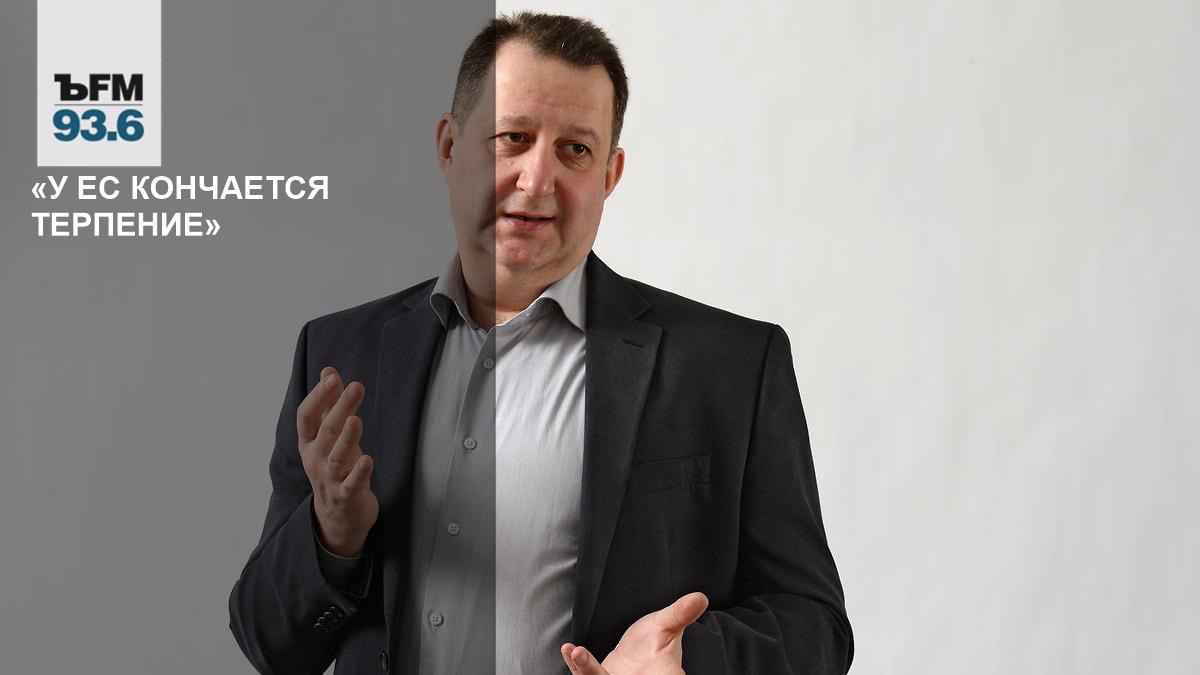 Обратитесь за помощью к терпению и намазу. Красивые аяты сура корана. Во истину помощь аллаhа блика. Обращайтесь за помощью к терпению и намазу. Обратитесь к терпению и намазу.