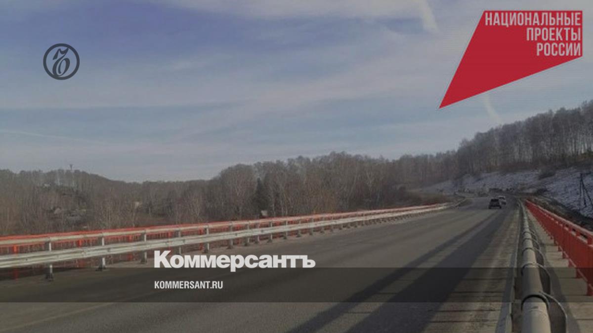 верхняя мостовая. подвесной мост в деревне нижнее шахлово. лебяжья канавка мост. мост плотина царское село. верхняя мостовая.