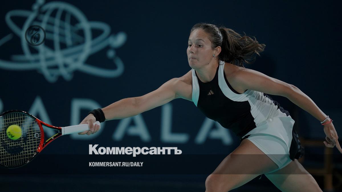 Lyudmila Samsonova and Daria Kasatkina reached the semi-finals of the WTA tournament in Abu Dhabi