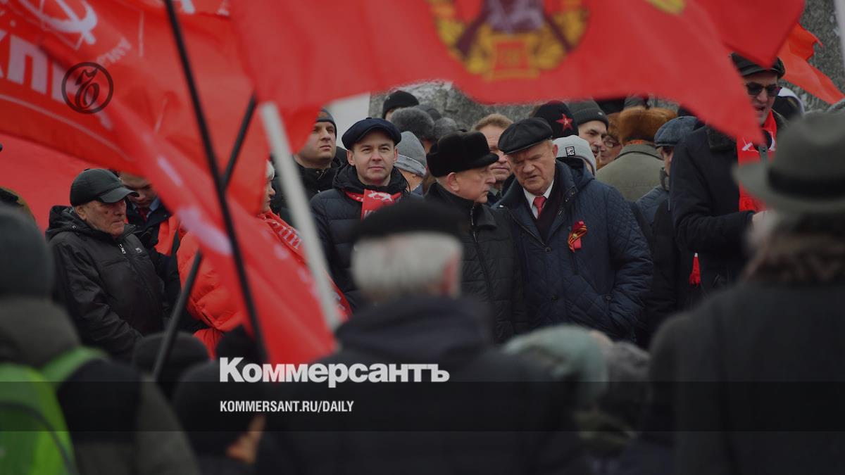 Russian presidential candidates celebrated Defender of the Fatherland Day