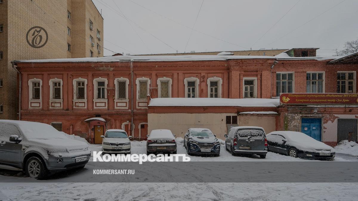 "Dom.RF" will put up for auction the Moscow estate of the Kushashnikov merchants - Kommersant