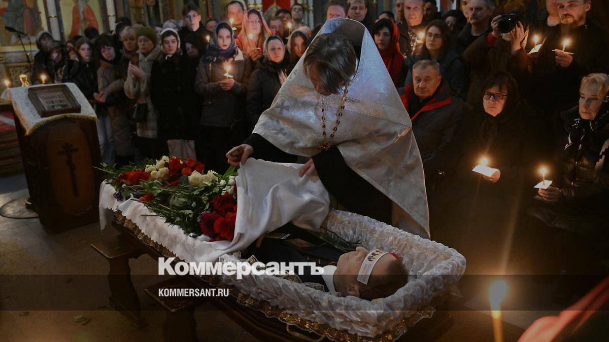 Alexey Navalny is buried at the Borisov Cemetery in Moscow - Kommersant