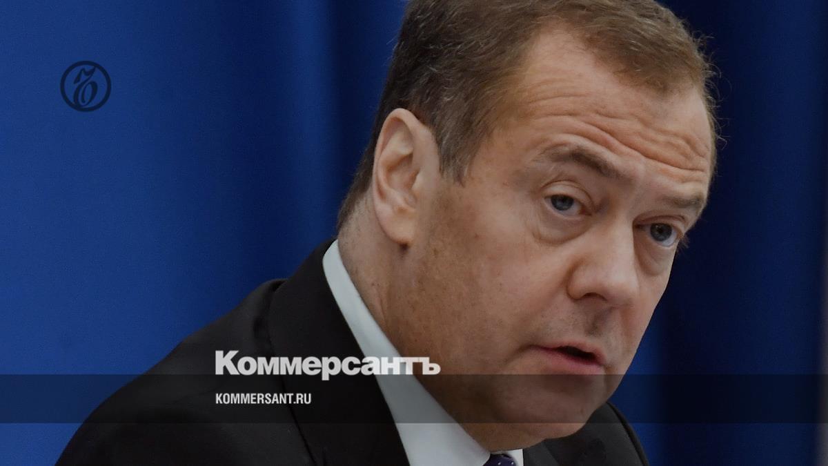 Medvedev called for the expulsion of EU ambassadors from Russia for refusing to meet with Lavrov