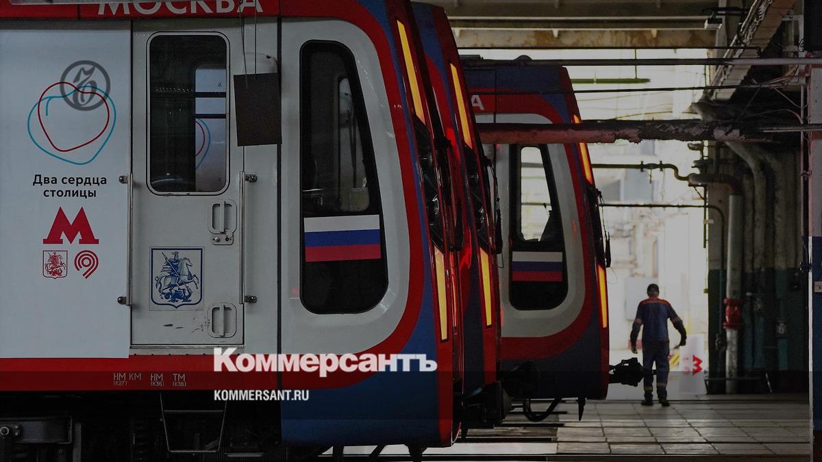 What models of cars are used in the Moscow metro and what happens to outdated rolling stock