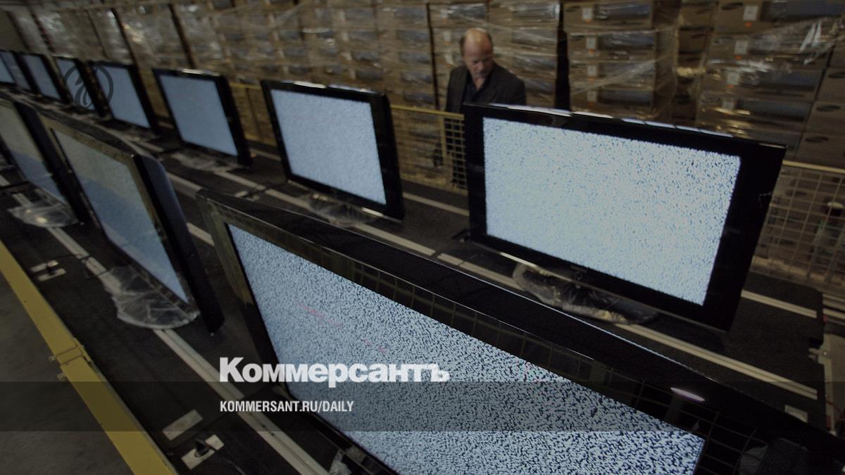 Electronics manufacturers are beginning to transfer capacity from Kaliningrad