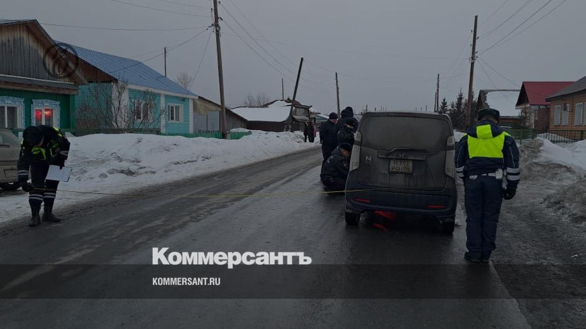 В Свердловской области пьяный водитель легковушки насмерть сбил пешехода –  Коммерсантъ Екатеринбург