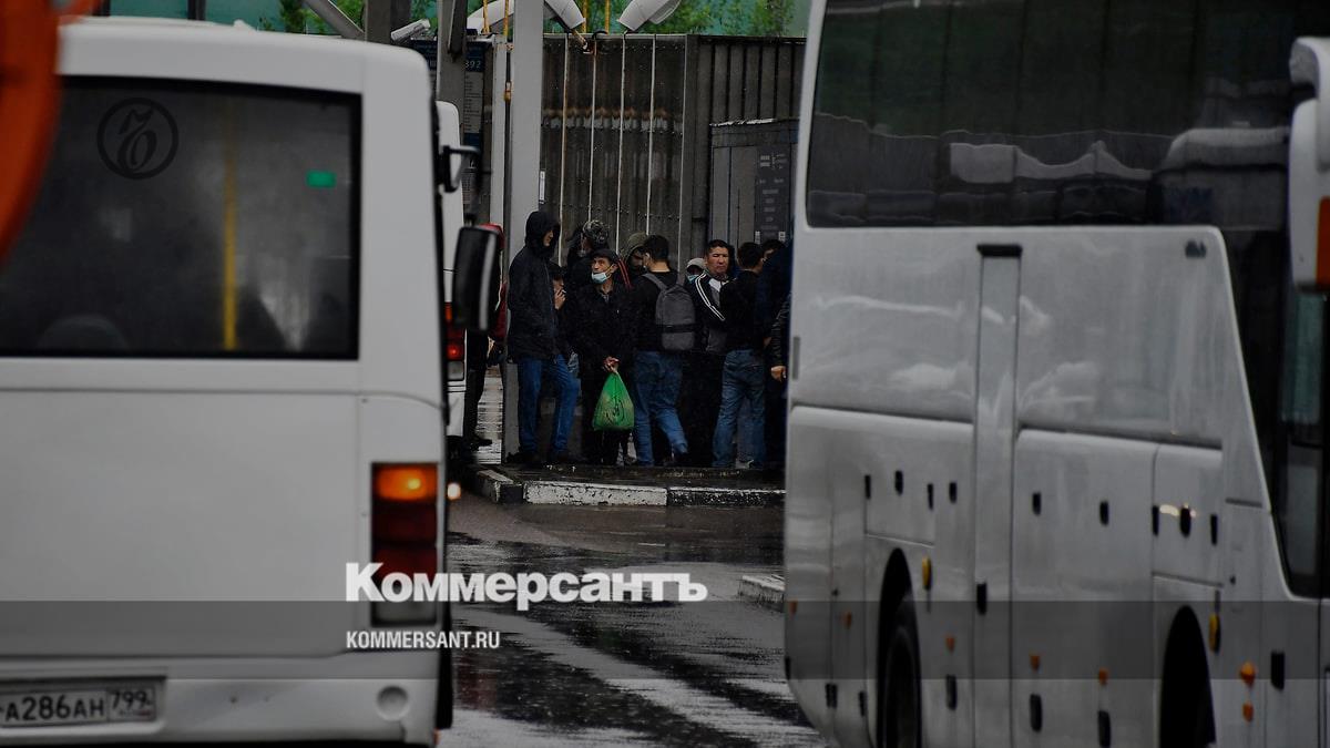 In 2023, 42 thousand migrants were expelled from Moscow - Kommersant
