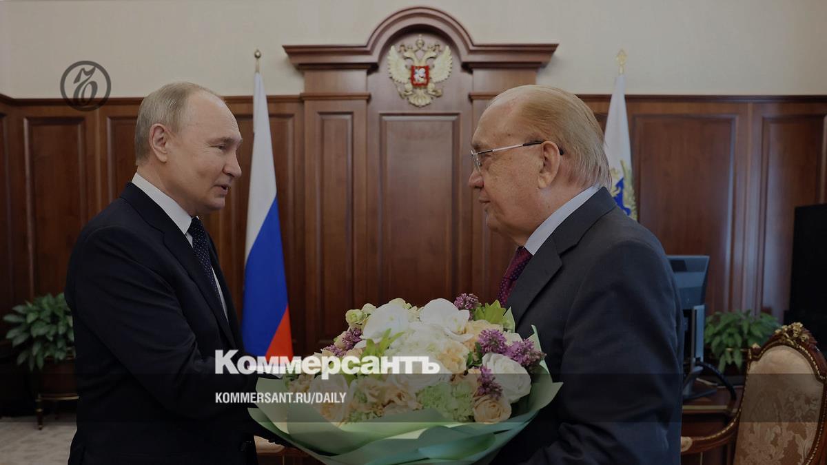 Report by Andrey Kolesnikov about the meeting of Vladimir Putin with Viktor Sadovnichy