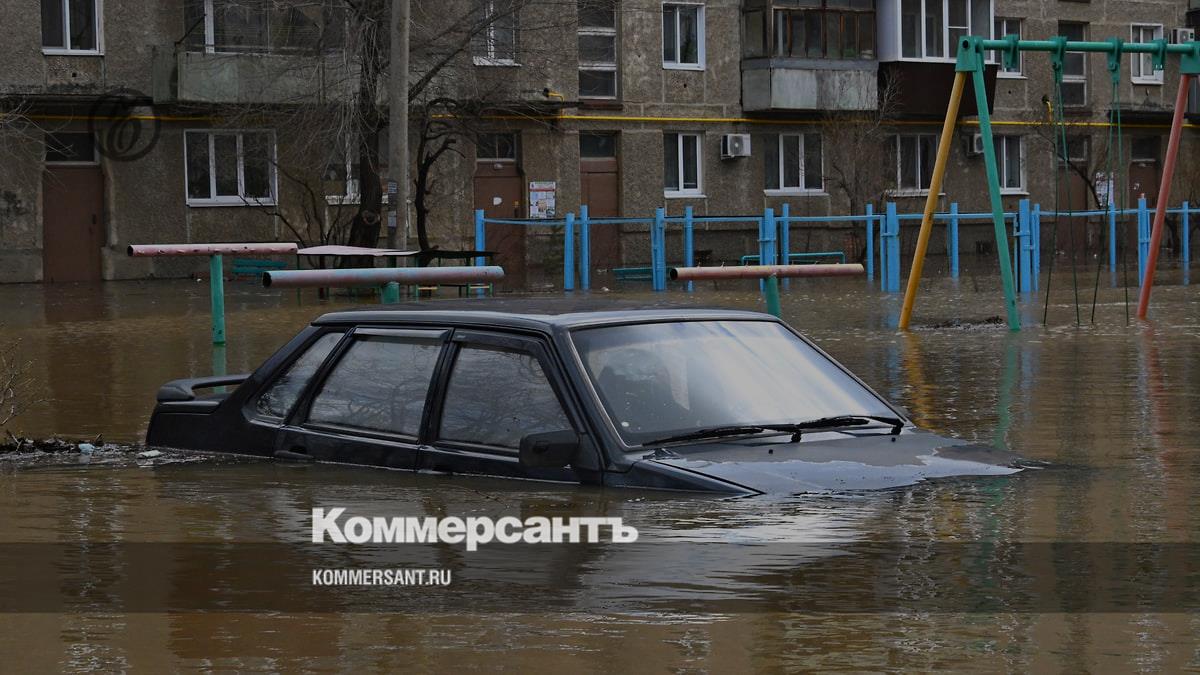 The main thing about the situation in Orsk on April 7: new flooding, multi-billion dollar damage, visit of the head of the Ministry of Emergency Situations
