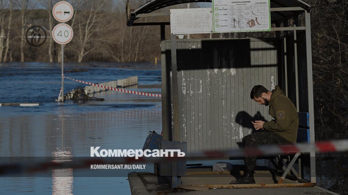 Kurgan authorities announced evacuation amid a seven-meter rise in water levels