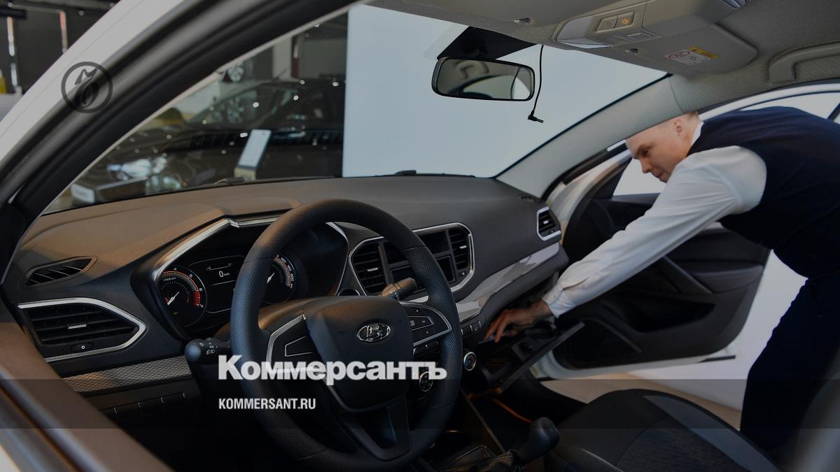 AvtoVAZ asked to return passenger cars and LCVs to the preferential leasing program