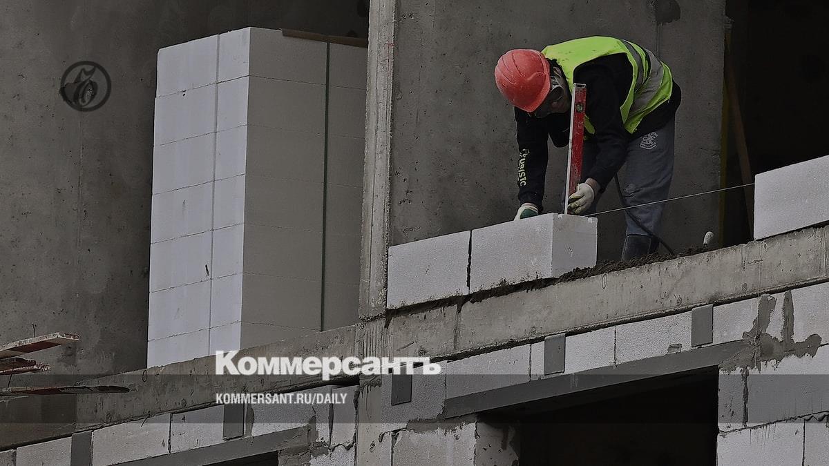 Мэрия Москвы требует признать самовольной постройкой здание на  Кастанаевской улице