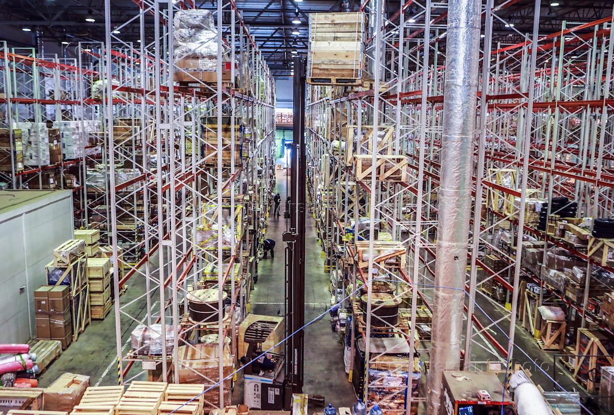 московское шоссе 70 шушары. сколько человек работало на складе в шушарах. комплектовщик на склад медикаментов.