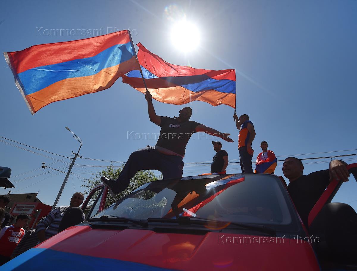 выборы в армении. кочарян и пашинян. армения выбрала. партия блок армения. выборы в армении 2021.