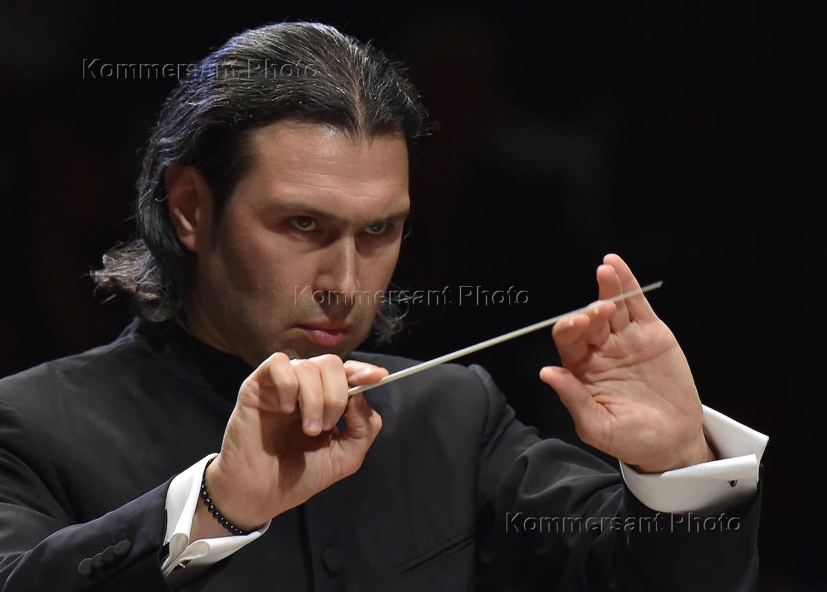 владимир михайлович дирижер. юровский дирижер. юровский дмитрий михайлович дирижёр. юровский дирижер. дмитрий юровский дирижер.