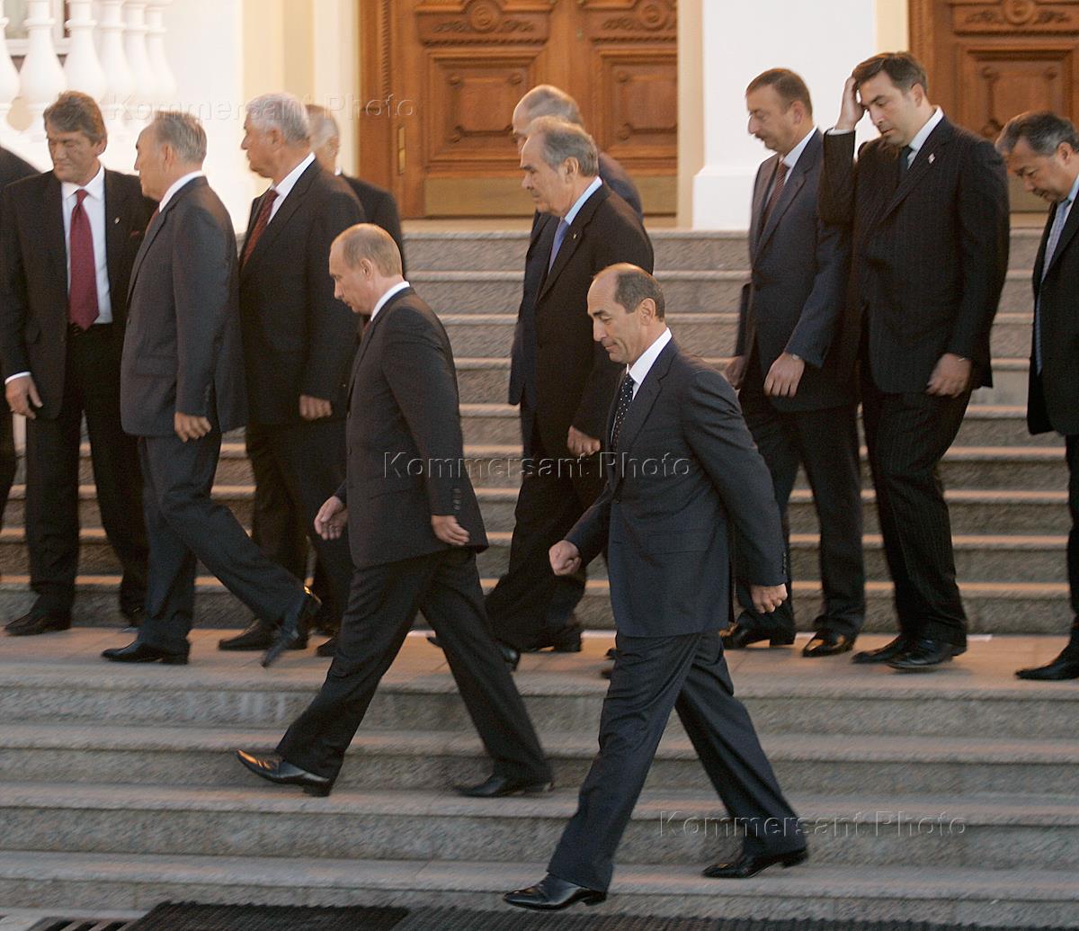 Где пройдет саммит. Саммит СНГ 2005. Саммит в Казани 2005 СНГ. Саммит стран СНГ 2021.