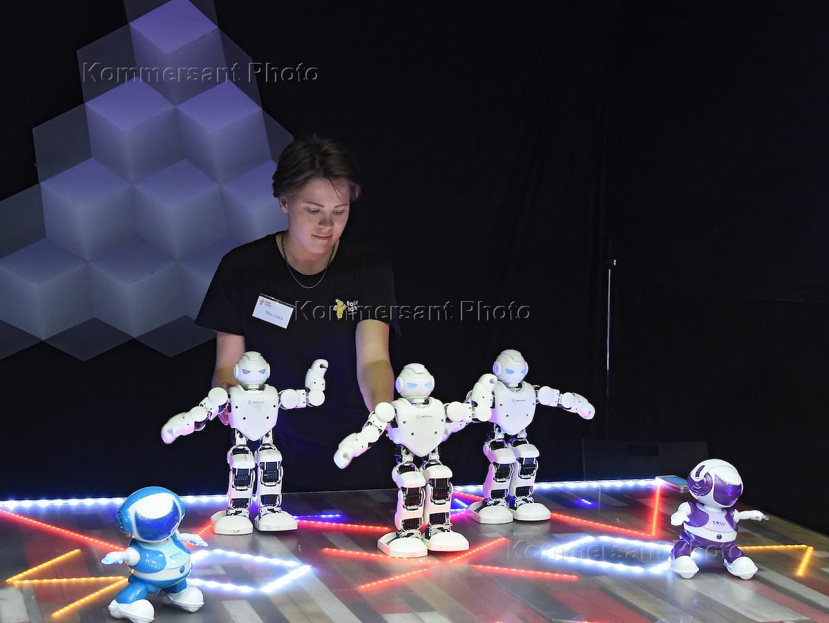 Выставка роботов чебоксары 2024. Что есть на фестивале роботов в нижнем. Выставка роботов оренбург. Выставка роботов чебоксары 2024. Что есть на фестивале роботов в нижнем.