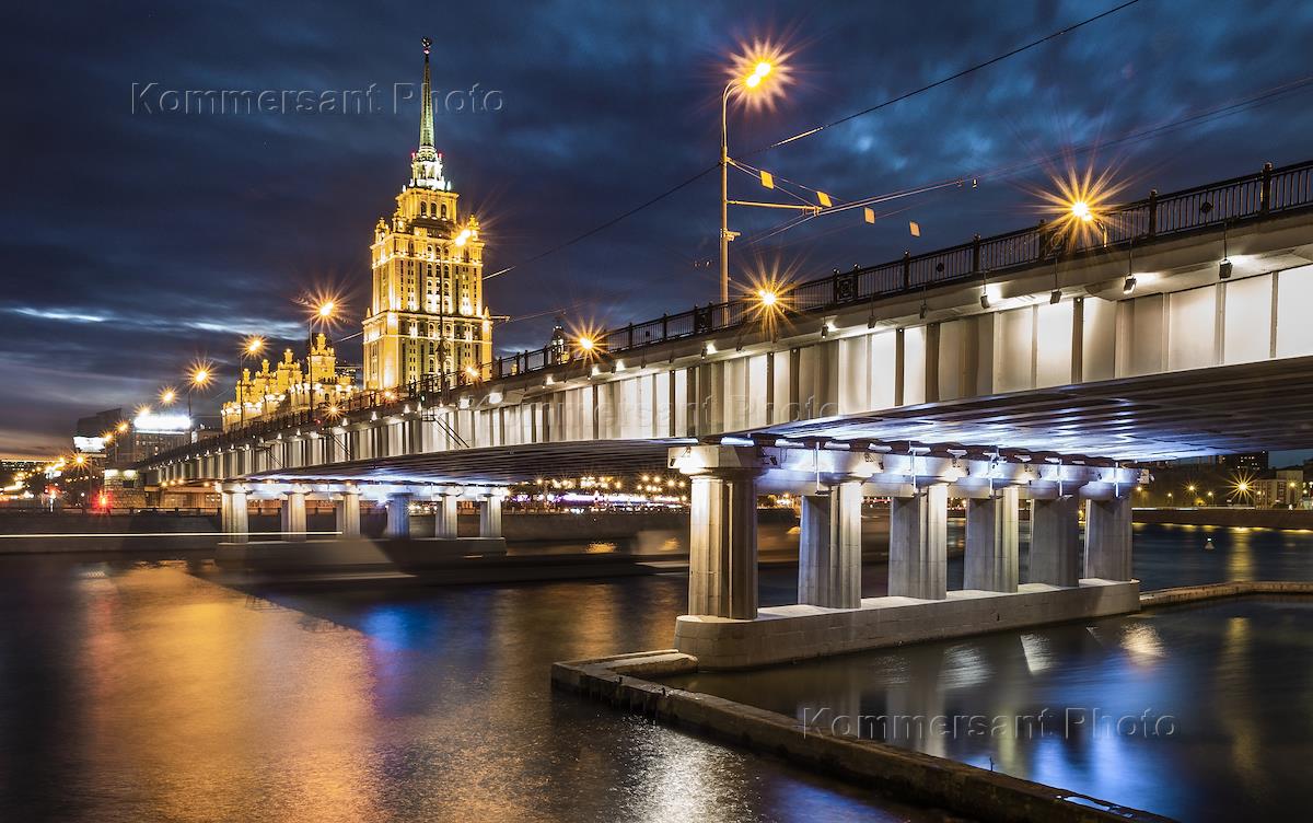 новоарбатский мост москва